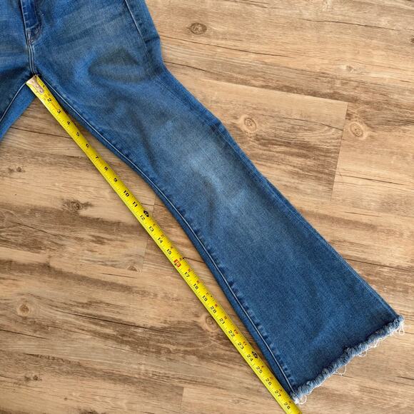 Mother The Weekender Fray Jeans Size 27 Groovy Kind of Love Flare Premium Denim - Picture 8 of 12